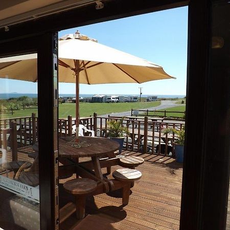 Bed and Breakfast Blackthorn Farm Holyhead Exteriér fotografie